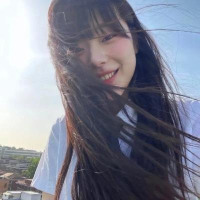 笼中女